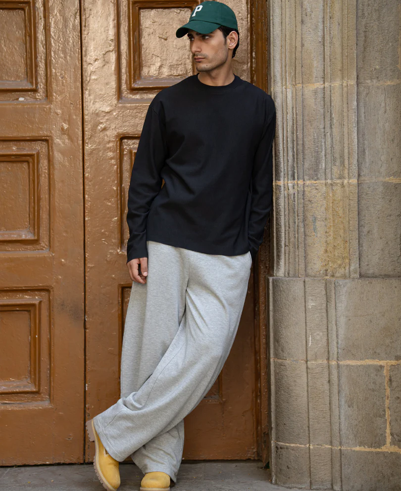 Black Rib Knit T-Shirt - Image 7